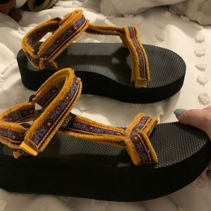 teva platform sandals